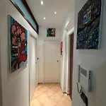 アパート Db Art House